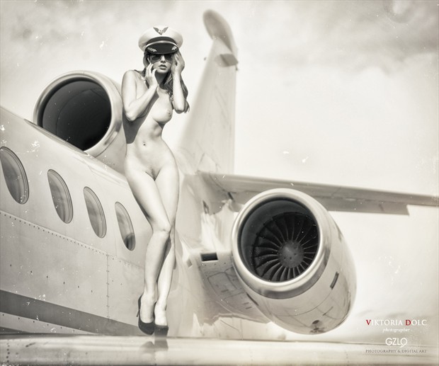 LOVELINE Artistic Nude Photo print by Artist GonZaLo Villar