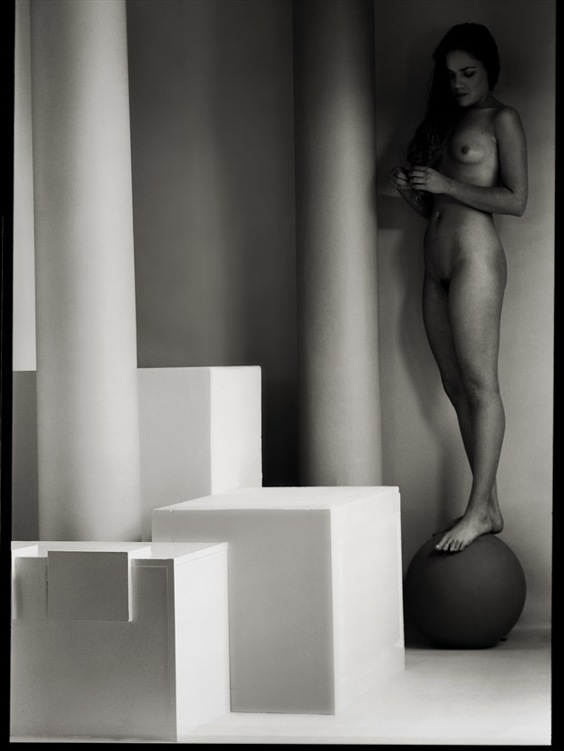 OTA IV Artistic Nude Photo print by Photographer Thomas Sauerwein