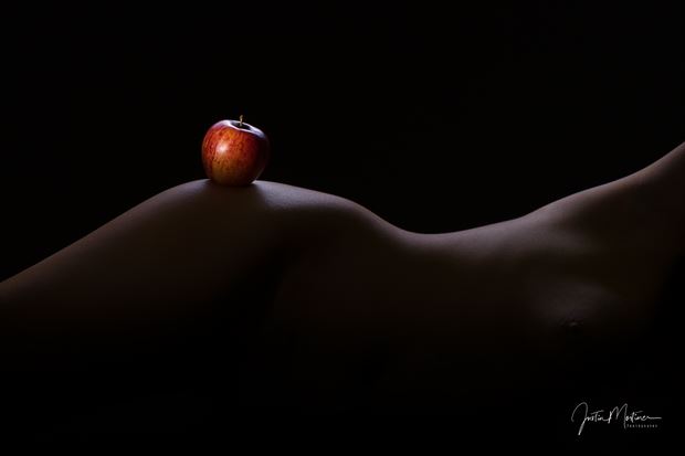 an apple a day artistic nude artwork print by photographer justin mortimer