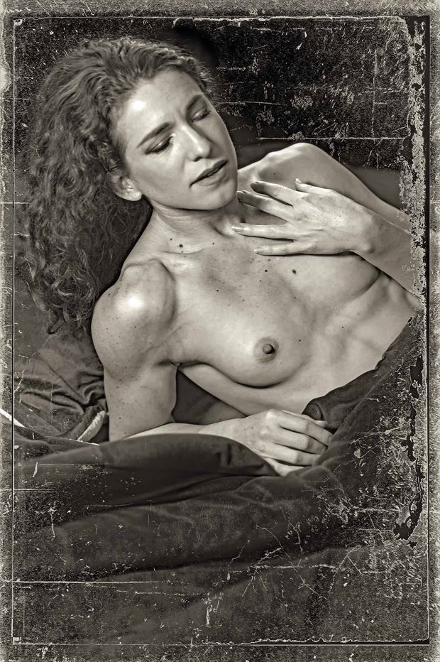 artistic nude sensual photo print by photographer b bowers