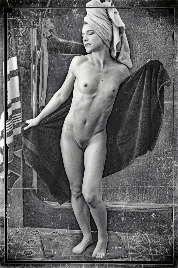 artistic nude sensual photo print by photographer bruce bowers