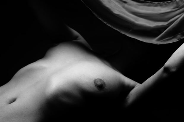 asimira iliac artistic nude photo print by photographer jan karel kok