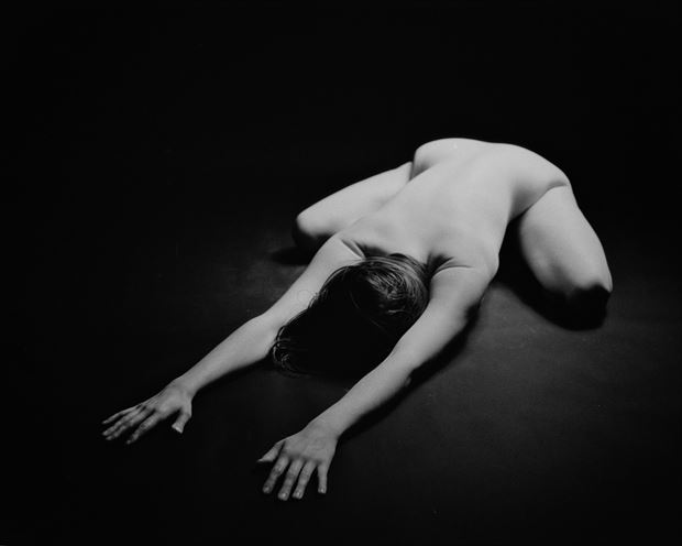 asimira revanche on film 18 artistic nude photo print by photographer jan karel kok