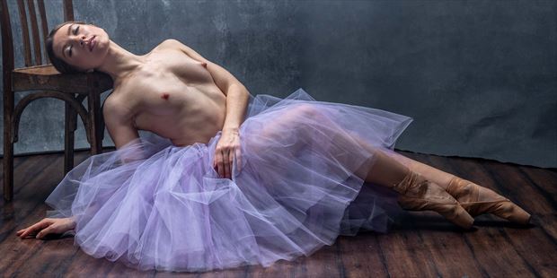 ballerina 5 artistic nude photo print by photographer evan