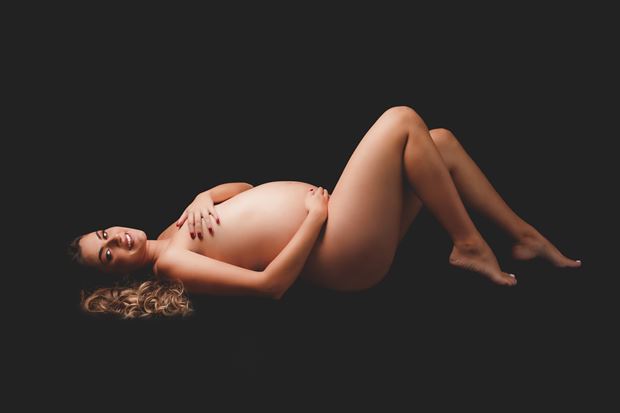 jeniffer 29 weeks photo 3 artistic nude photo print by photographer sky light studio
