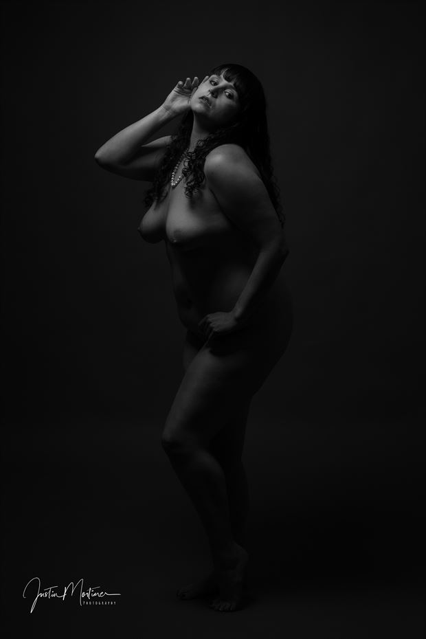 naked beauty artistic nude artwork print by photographer justin mortimer