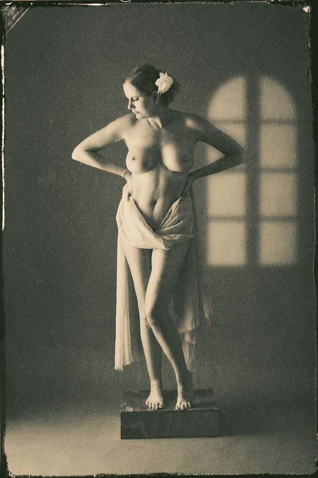vintage nude artistic nude photo print by photographer thomas photo works
