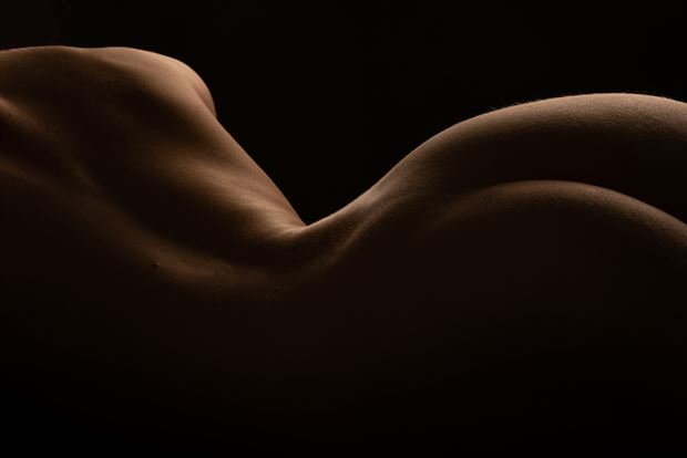 waist wave artistic nude photo print by photographer musingeye