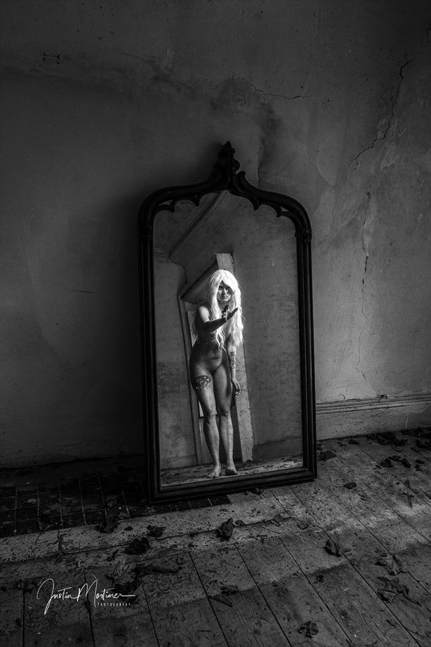 who is there artistic nude artwork print by photographer justin mortimer