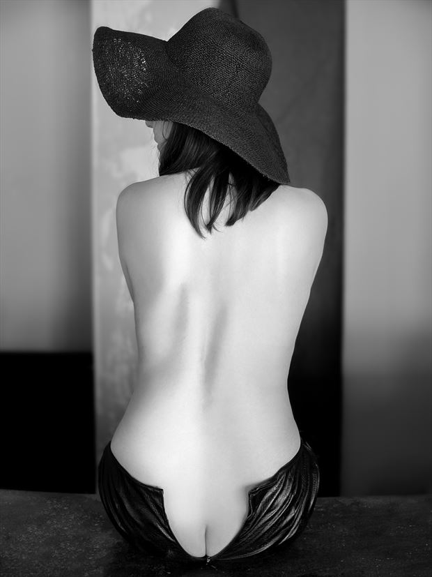 woman in hat Artistic Nude fine art prints by Photography Oliwier R at Model Society picture